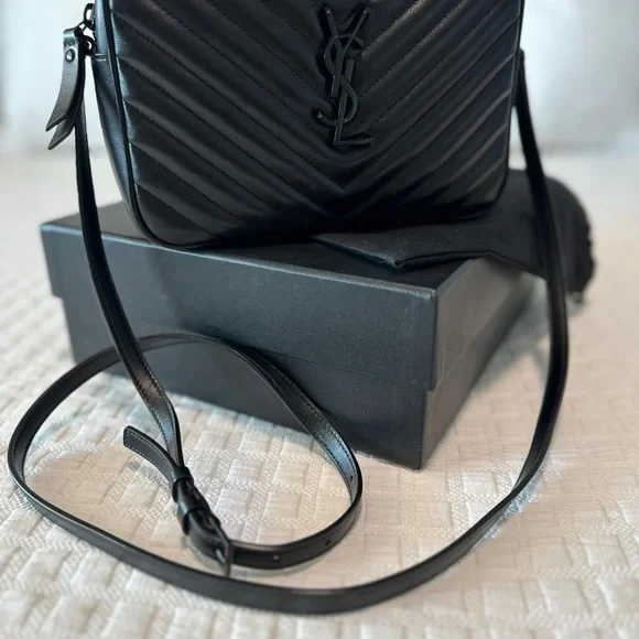 Yves Saint Laurent Quilted Camera Bag in Black - Picture 12 of 13